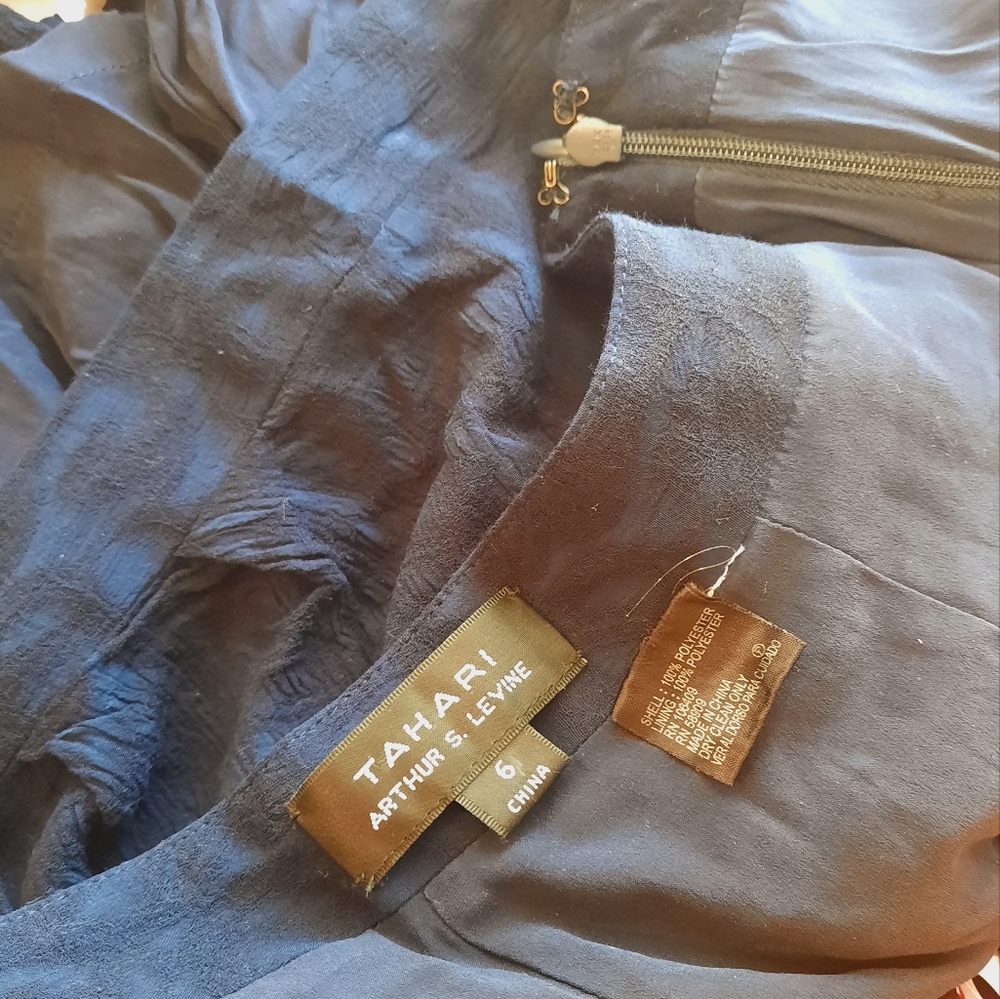 Tahari Navy Shorts - Picture 7 of 14